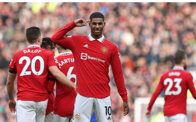 起了很多媒 起了很多媒