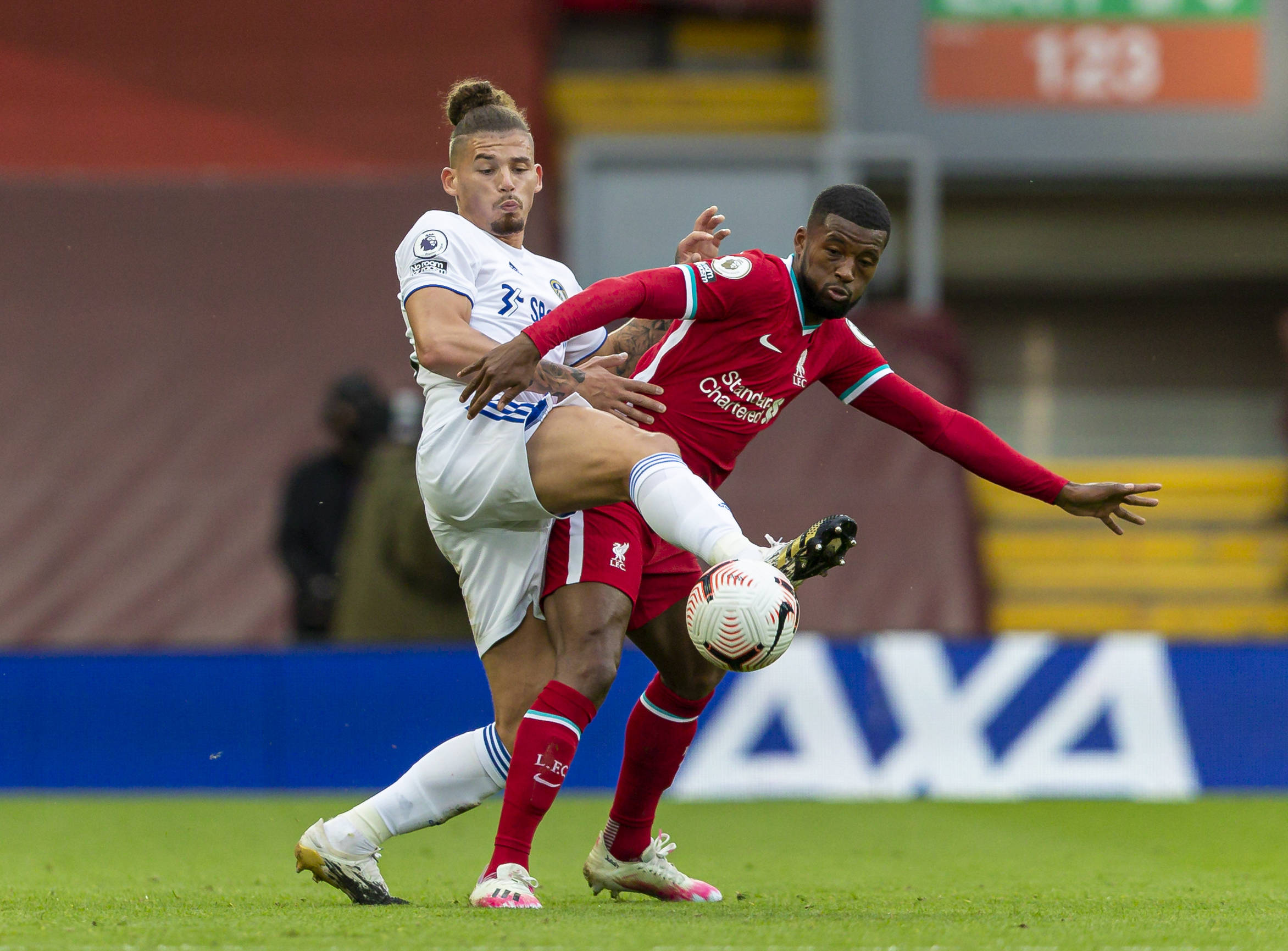 尤其是处于 尤其是处于